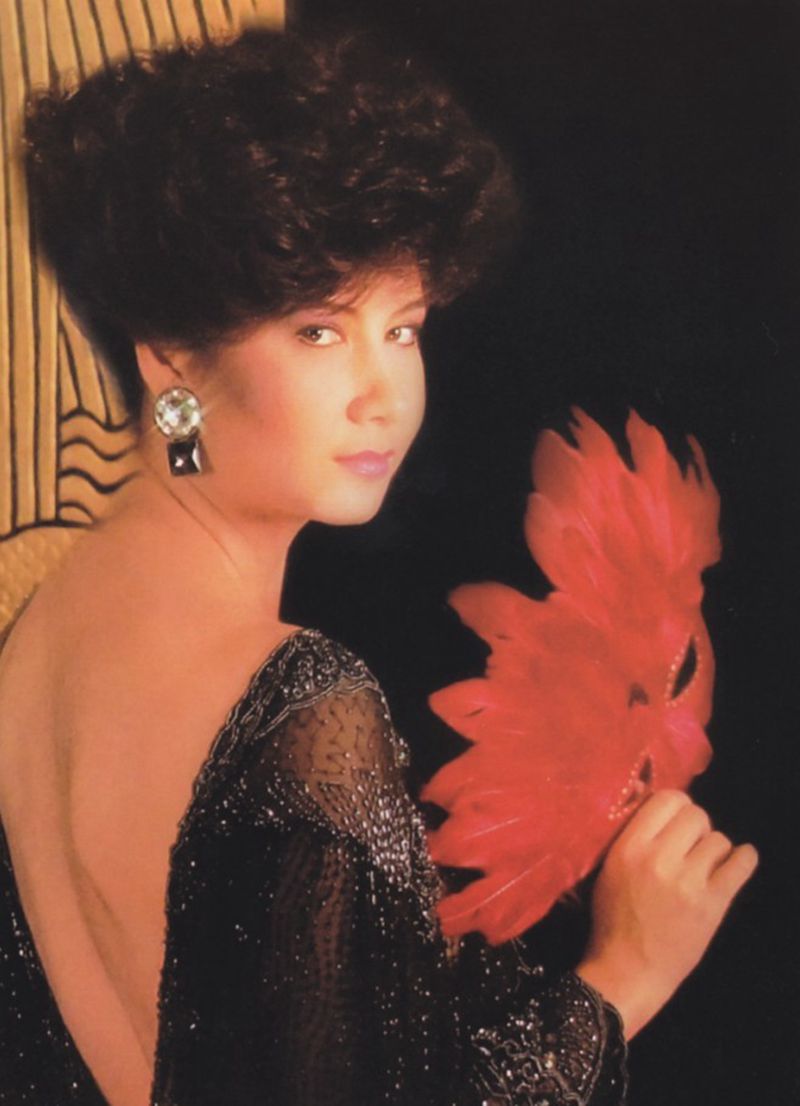 甄妮 甄赏集 经典金曲全记录COVER.jpg