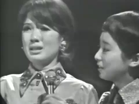 水前寺清子都はるみいしだあゆみ - 夜ヒット(1969)[(003446)00-28-48].JPG